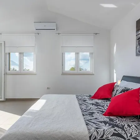Holiday home Marilu